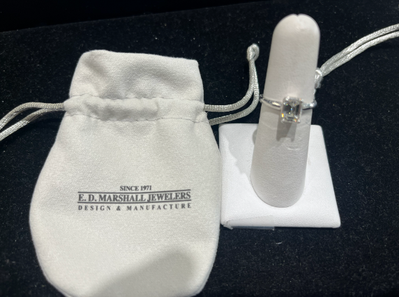 1.87 ct. E VVS2 Solitaire