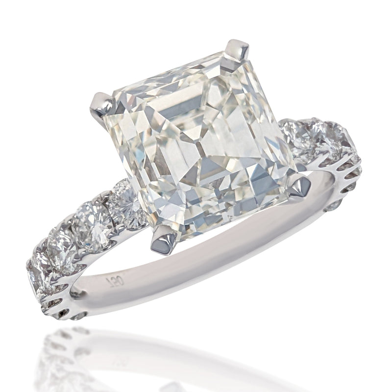 Asscher Cut Diamond Engagement Ring in 18K White Gold