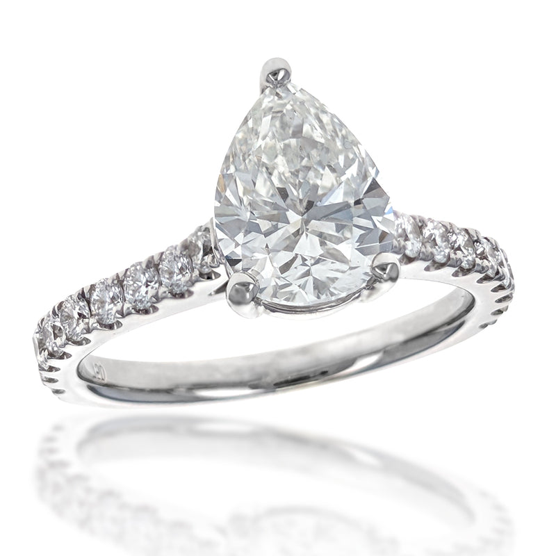 18K White Gold Pear Cut Diamond Engagement Ring