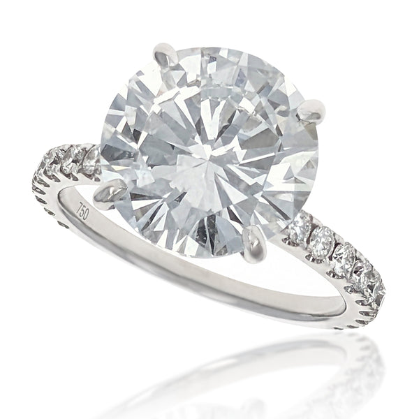 18K White Gold Round Brilliant Cut Diamond Engagement Ring