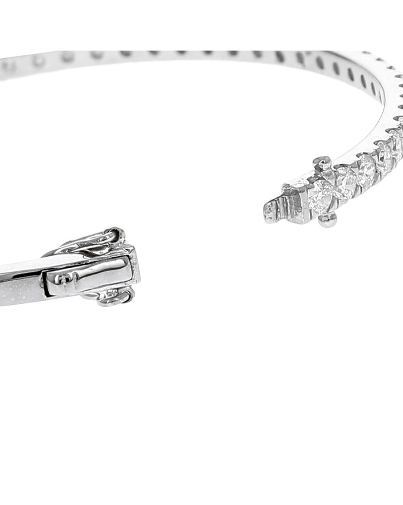 Diamond Hinged Bangle Bracelet in White Gold