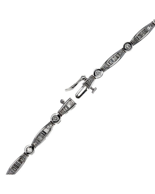 Alternating Baguette and Round Diamond Inline Bracelet