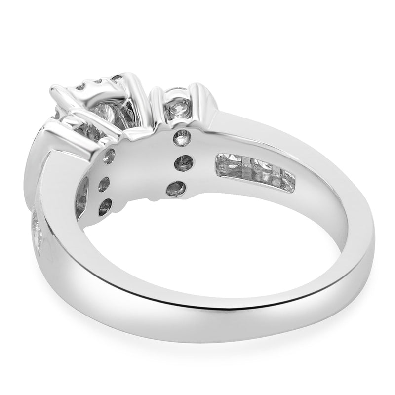 14 Karat White Gold Round Diamond Engagement Ring