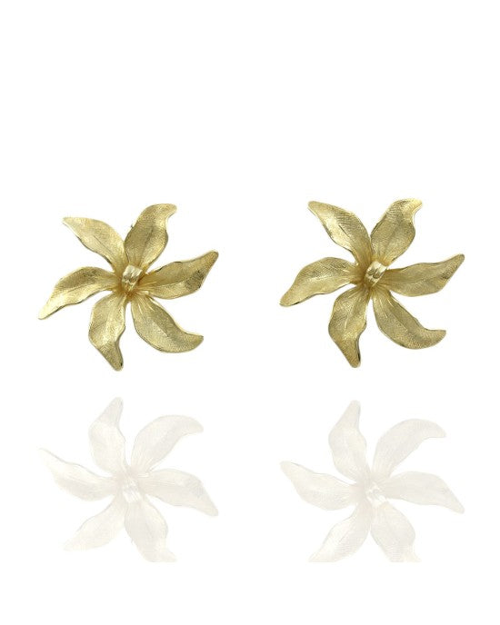 Flower Earrings in Gold