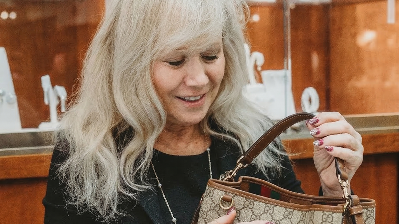 Sell Your Luxury Handbag 