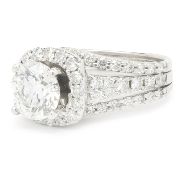 14 Karat White Gold Round Brilliant Cut Diamond Engagement Ring