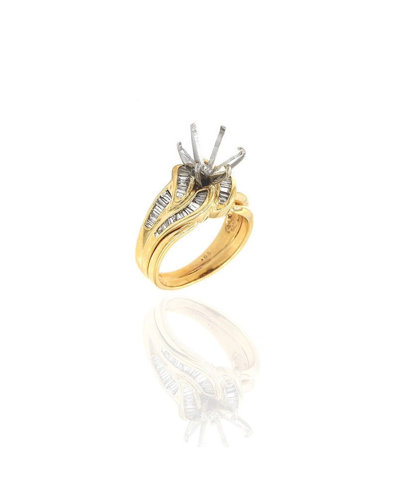 Baguette Diamond Swirl Ring Mounting in Gold