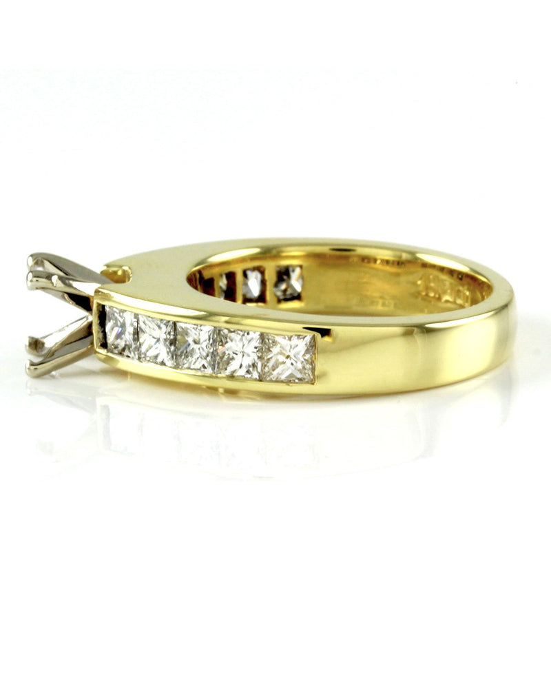 Princess Diamond Engagement Ring Mounting in Gold