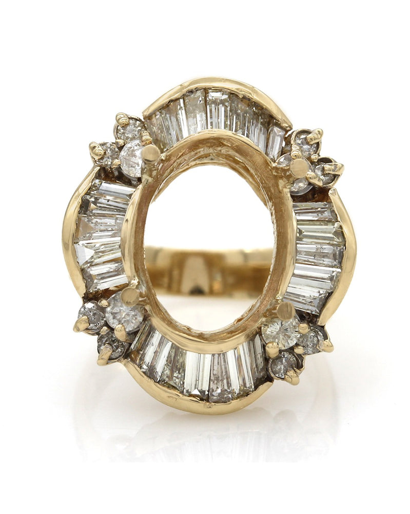 Round and Baguette Diamond Halo Mounting in Gold