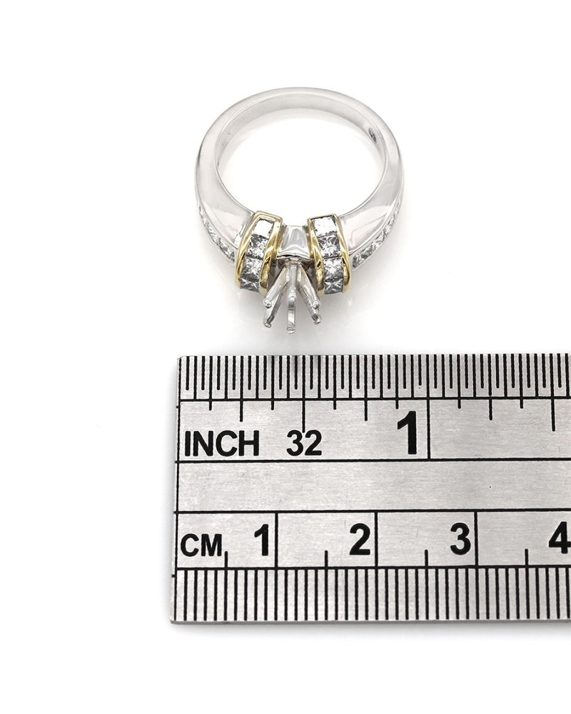 Channel Set Diamond Mounting in Two-Tone Gold