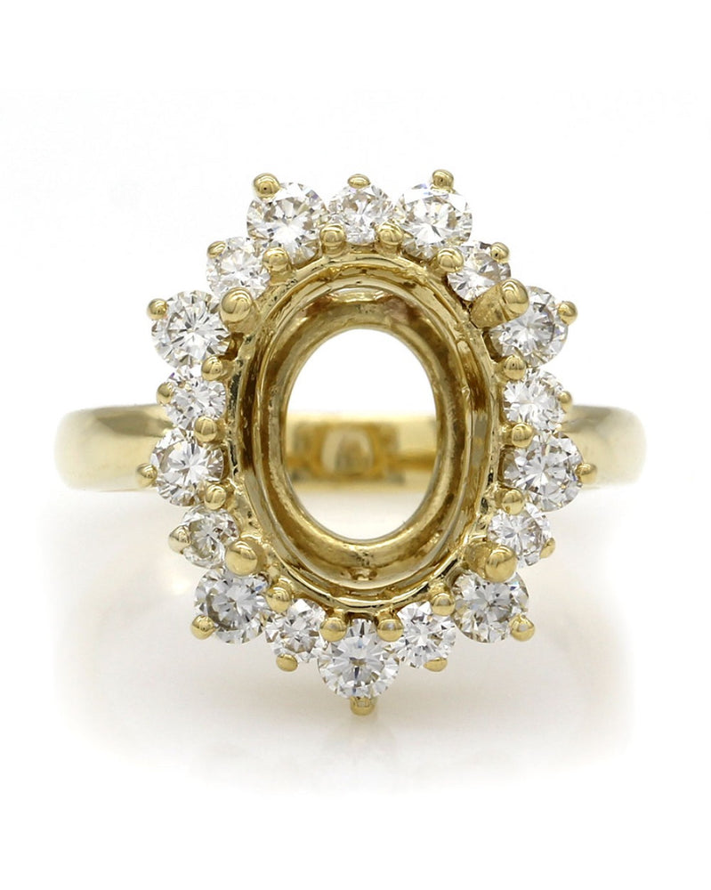 Oval Shaped Diamond Halo Mounting in Gold