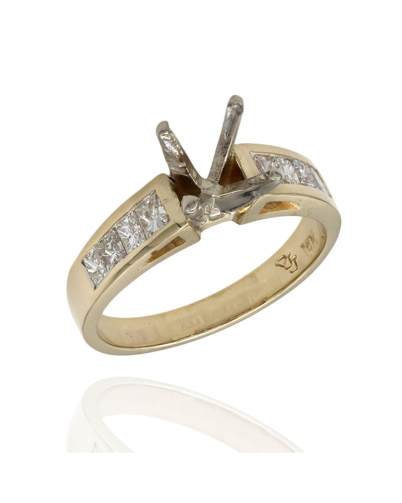 Channel Set Diamond Mounting in Gold