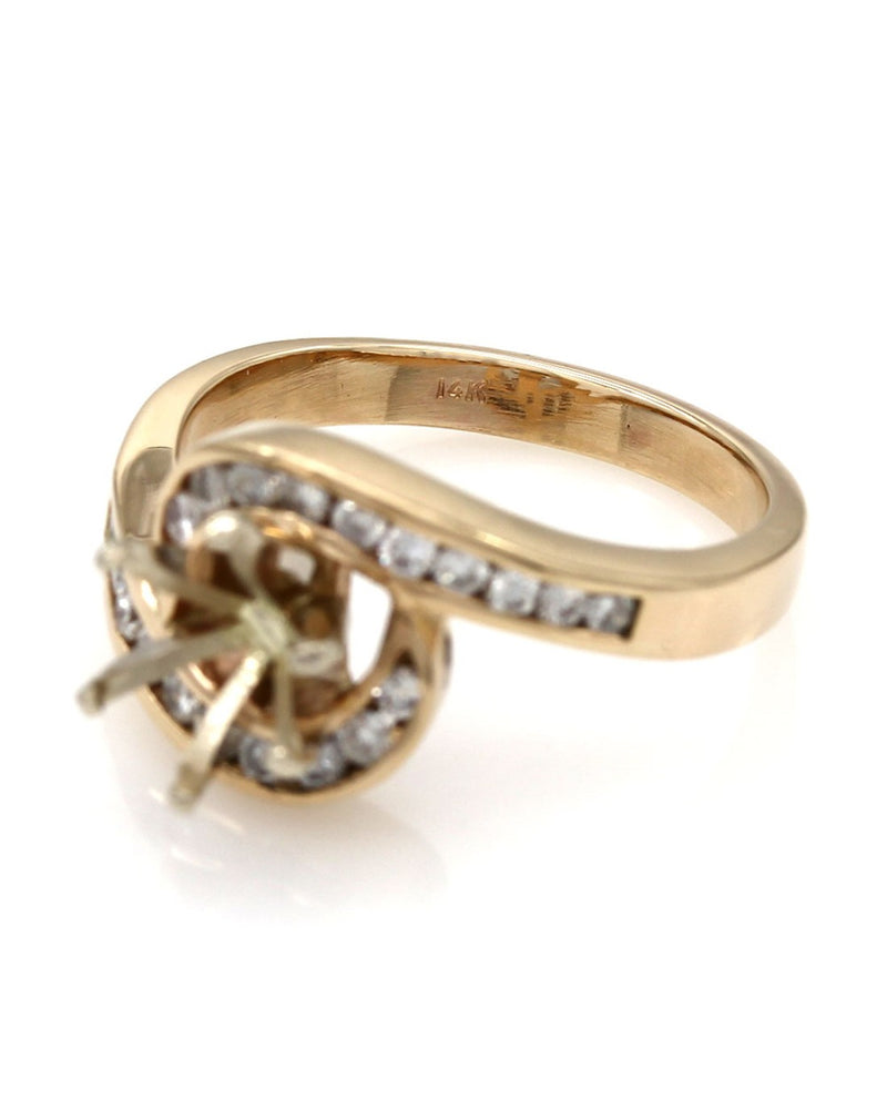 Channel Set Diamond Mounting in Gold