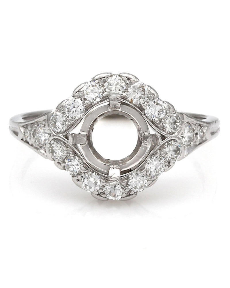 Halo Diamond Mounting in Platinum