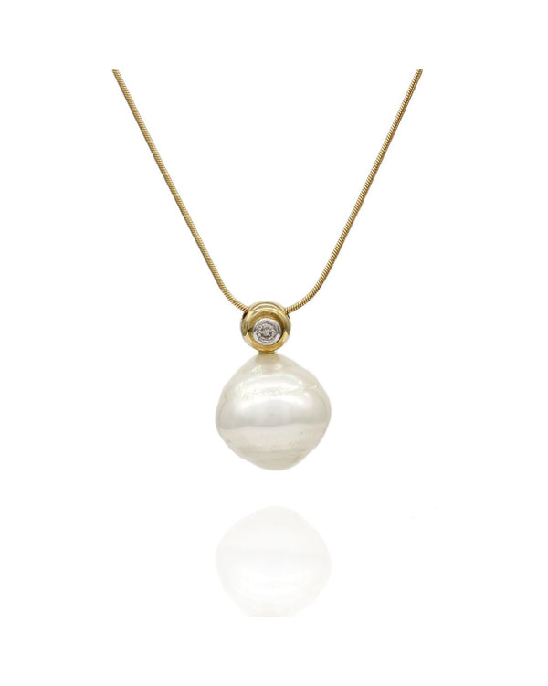 South Sea Pearl and Diamond Necklace in Gold