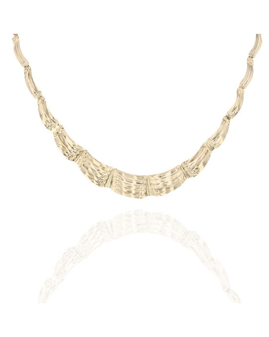 Graduated Curved Link Necklace in Gold