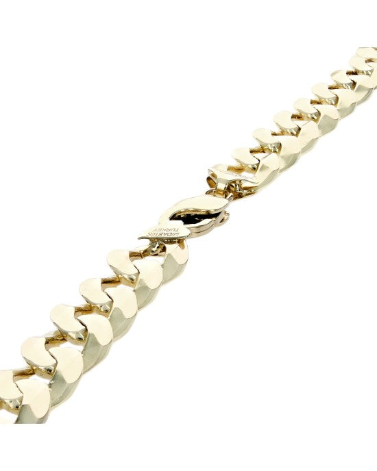 Curb Link Chain Necklace in Gold