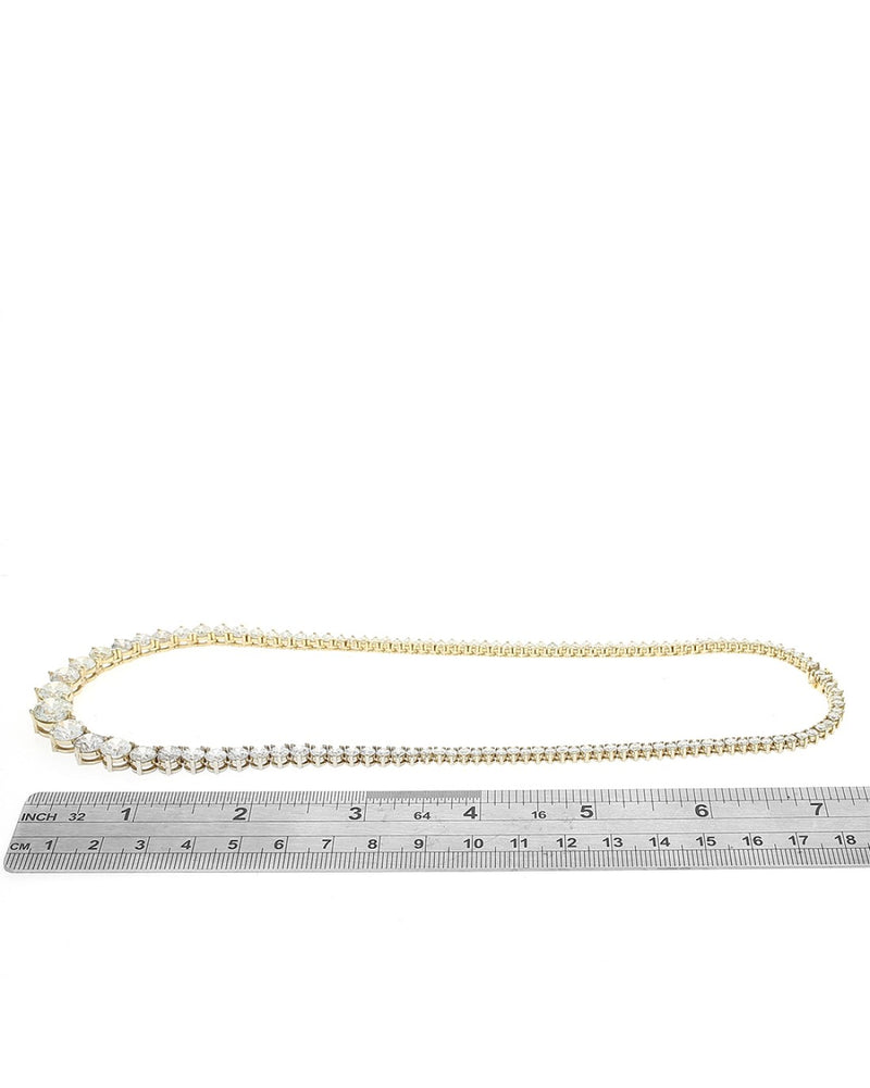 Diamond Graduated Inline Necklace in Yellow Gold