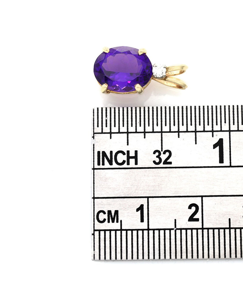 Oval Amethyst and Diamond Pendant in Yellow Gold