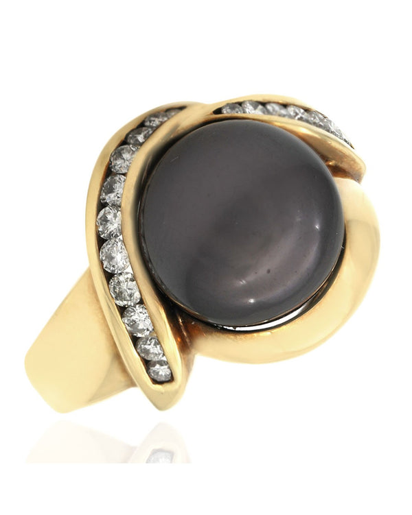 Tahitian Pearl and Diamond Ring in Yellow Gold