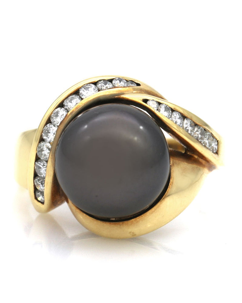 Tahitian Pearl and Diamond Ring in Yellow Gold