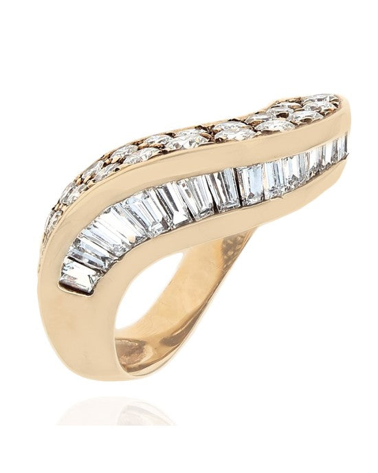 Diamond Pave Wave Ring in Gold