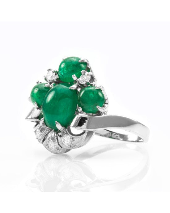 Retro 3.90ctw Emerald Cabochon & 0.18ctw Diamond Ring in Platinum