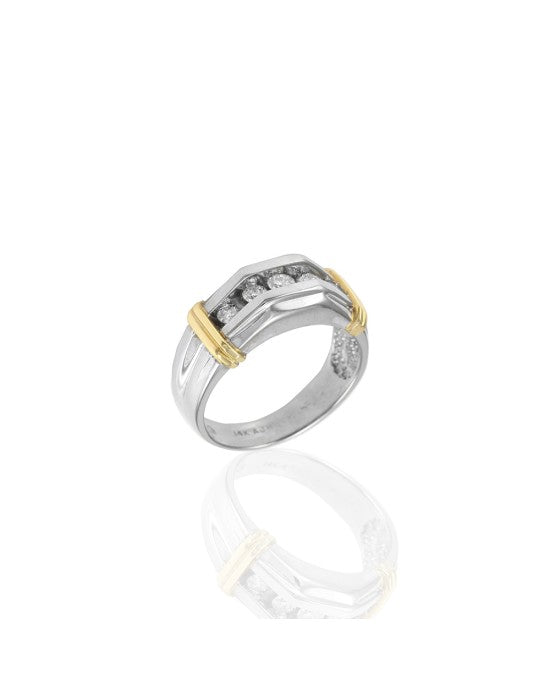 Diamond Ring in Gold