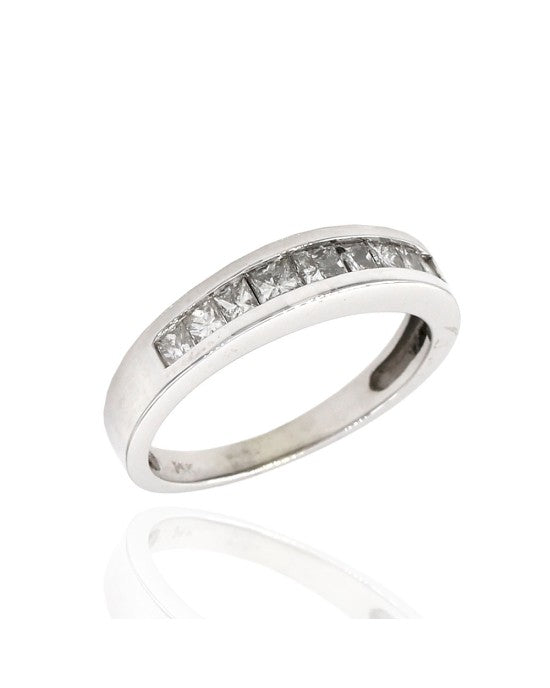 Diamond Ring in Gold