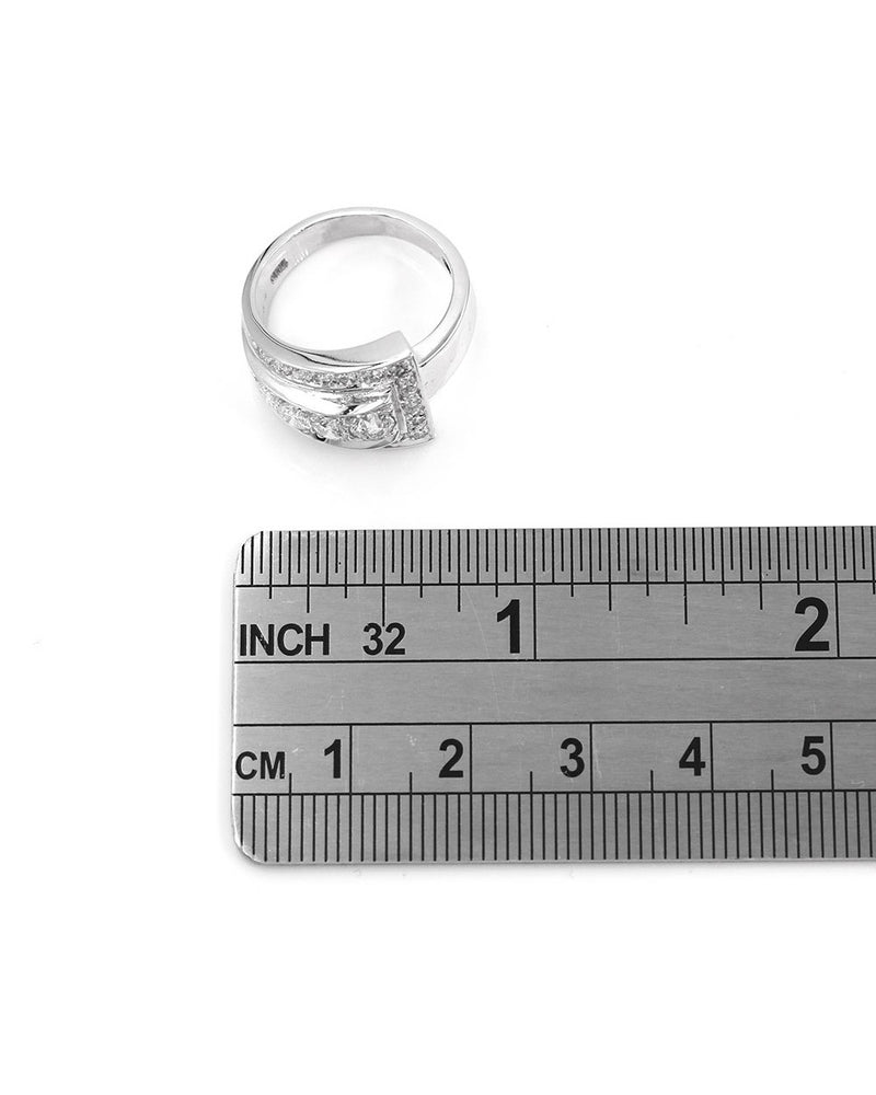 Diamond Buckle Style Ring in Gold