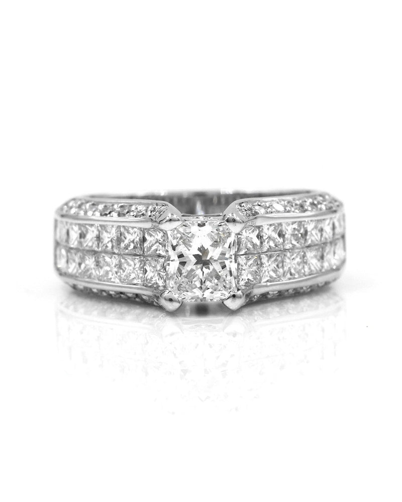 18KW 3 Sided Engagement Ring Invisible with Princess Center