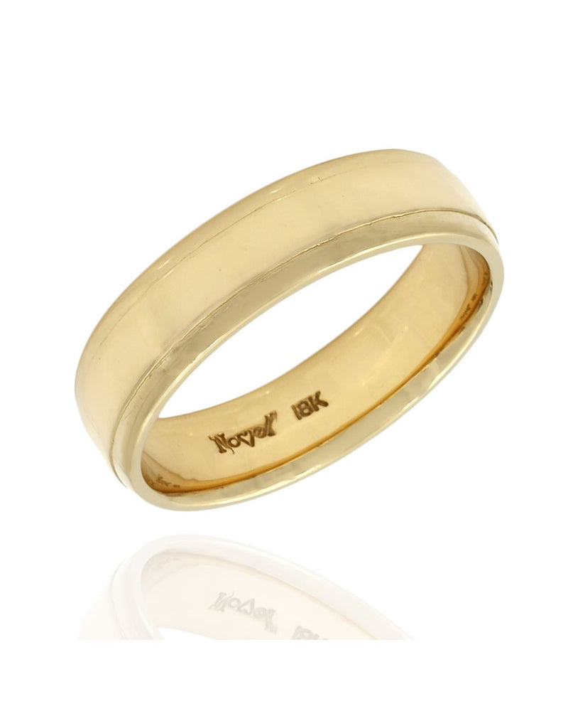 Wedding Band in Gold