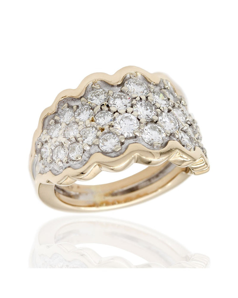 Scalloped Diamond Pave Ring in Gold