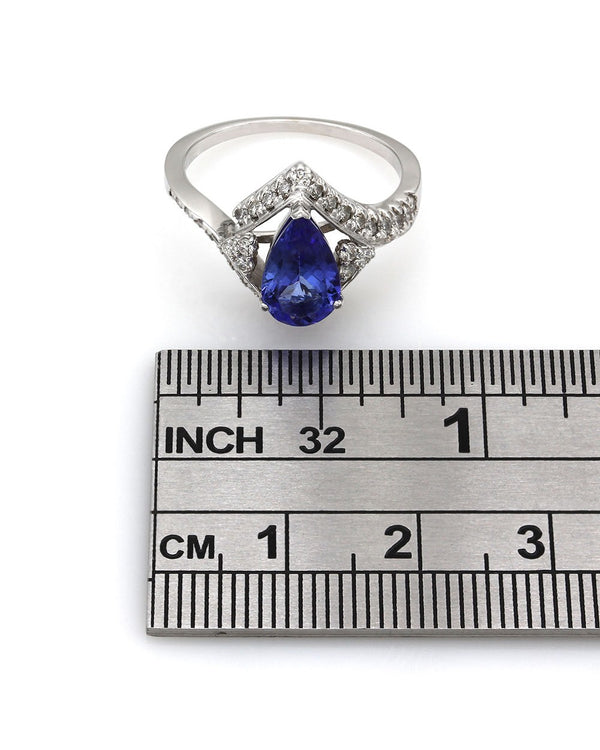 Tanzanite and Diamond Ring in Gold