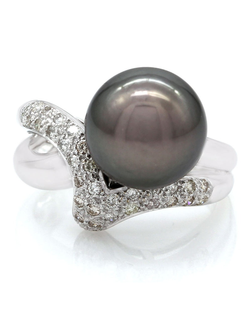 Tahitian Pearl and Diamond Ring in Gold