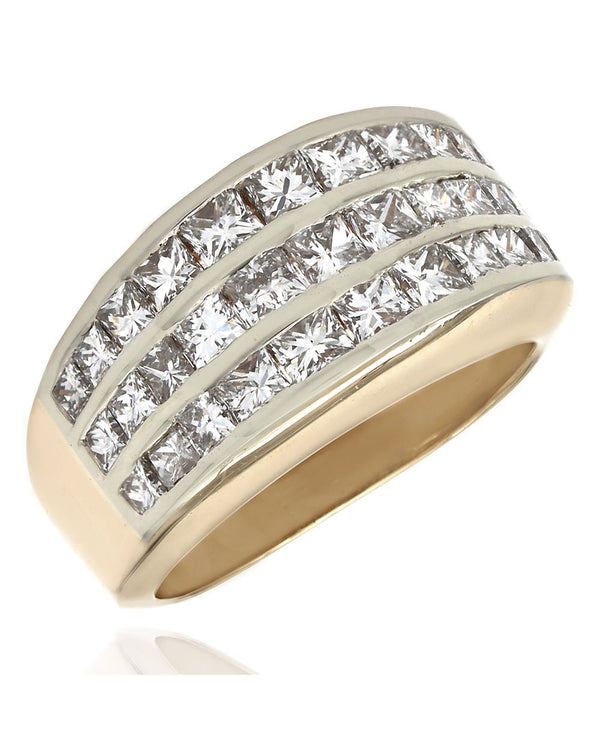 Princess Diamond Ring in Gold