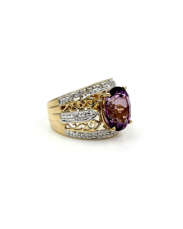 Amethyst and Diamond Ring in Gold