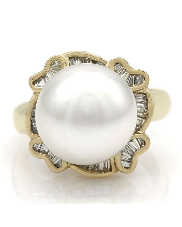 Pearl and Diamond Ring in Gold