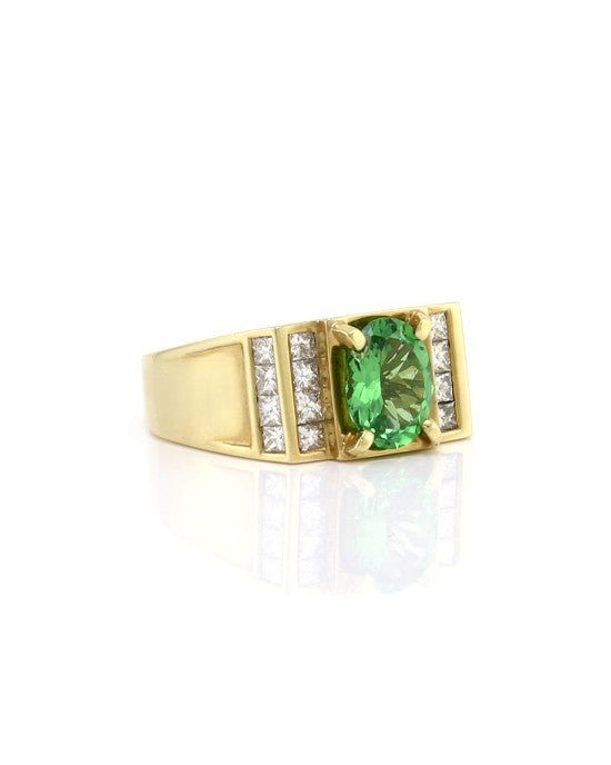 Gentleman's Tsavorite and Diamond Ring in Gold