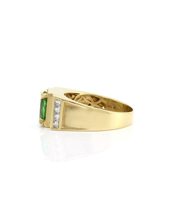 Gentleman's Tsavorite and Diamond Ring in Gold