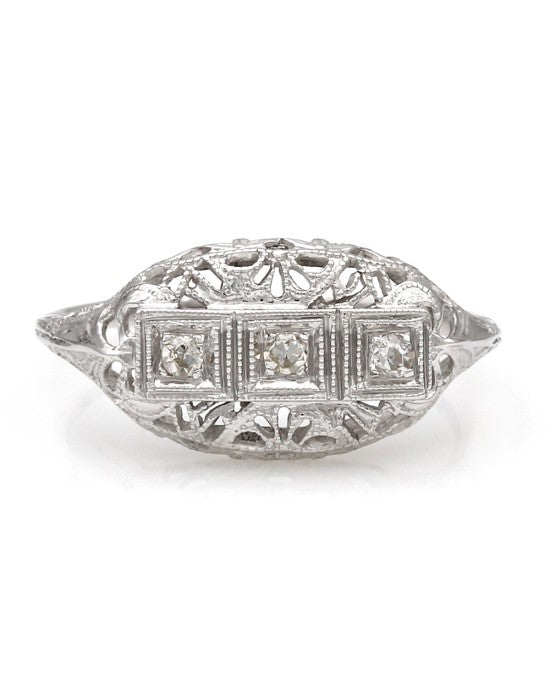 Vintage Style Diamond Filigree Ring in 14kw