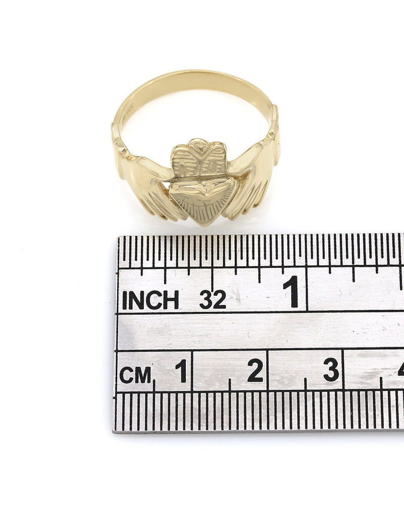 Gentlemans Claddagh Ring in Gold