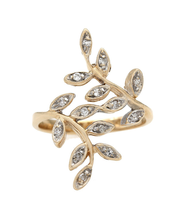 Diamond Bypass Folate Motif Ring