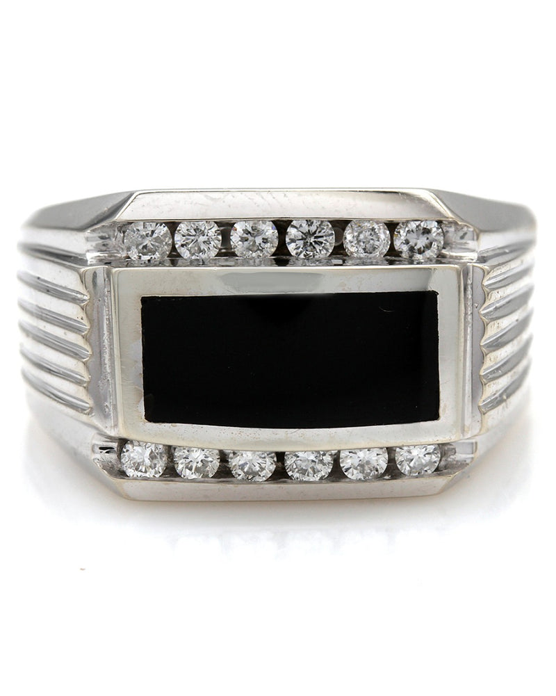 Gentlemans Black Onyx and Diamond Ring