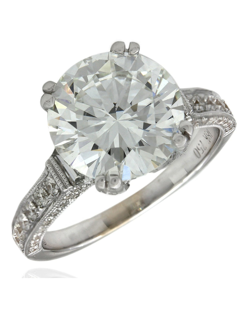 Round Diamond Solitaire Ring in White Gold