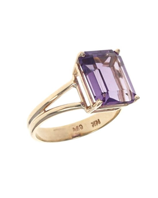 Amethyst Solitaire Ring in Gold