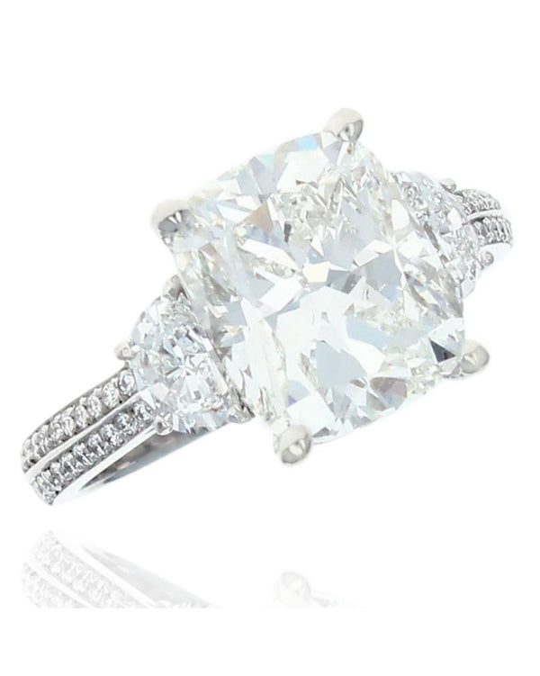 Cushion Cut Diamond Solitaire Ring in Platinum