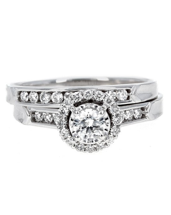 Diamond Halo Engagement Ring in White Gold