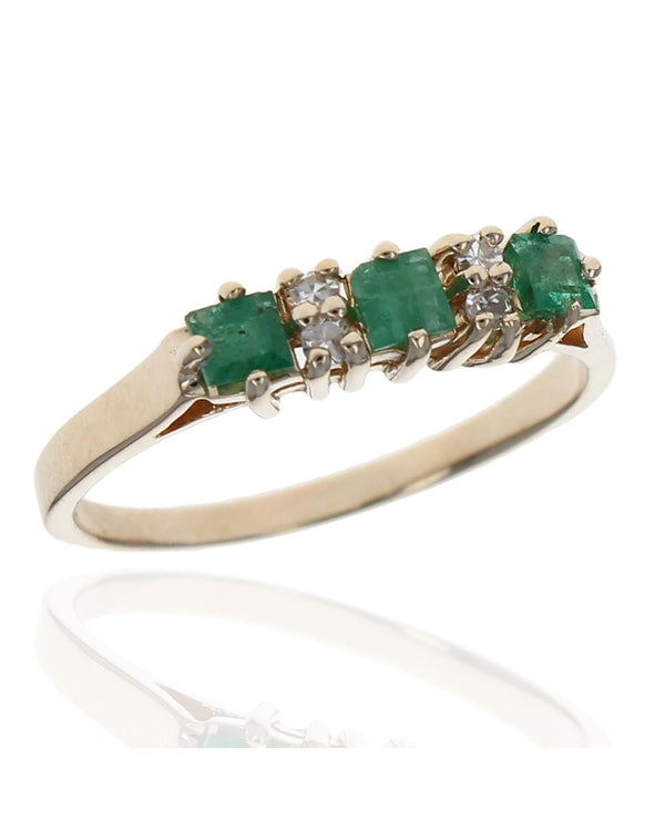 Alternating Emerald and Diamond Ring