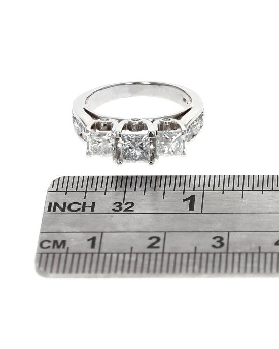 Princess and Round Diamond Ring in White Gold